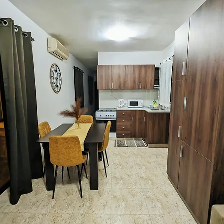 Apartament * Marsaskala